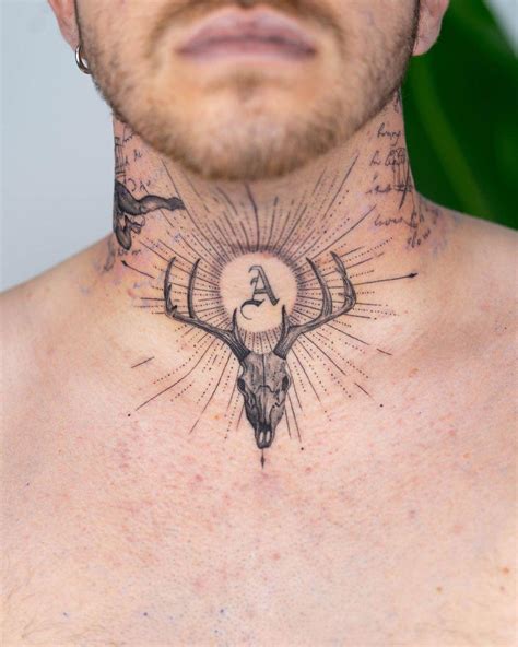 diseños de tatuajes en el cuello